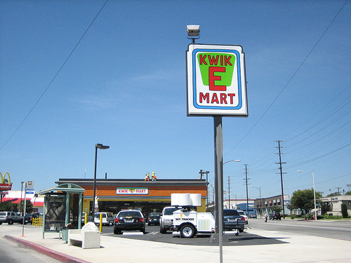 Kwick-E-Mart sign