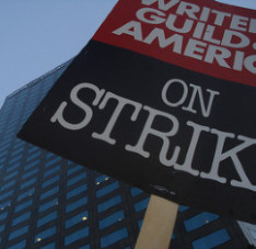 Strike outside Warner Bros