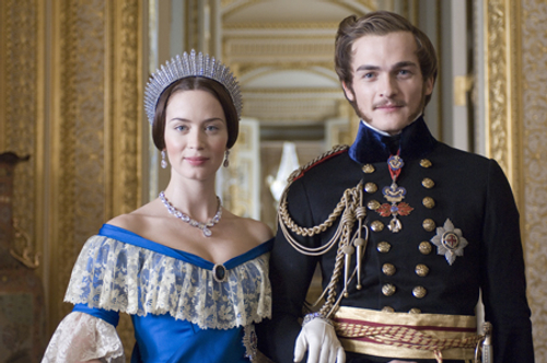Emily Blunt (Queen Victoria) and Rupert Friend (Prince Albert) in The Young Victoria